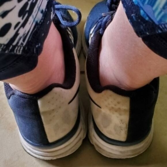 Nike Zoom Vomero 9 Sneakers Tennis Shoes Running Athletic NAVY WOMEN'S WOMAN'S 6 - Picture 4 of 16